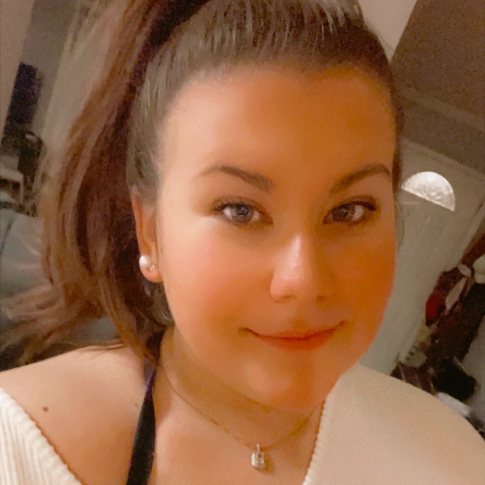 Meet your Posher, Hannah